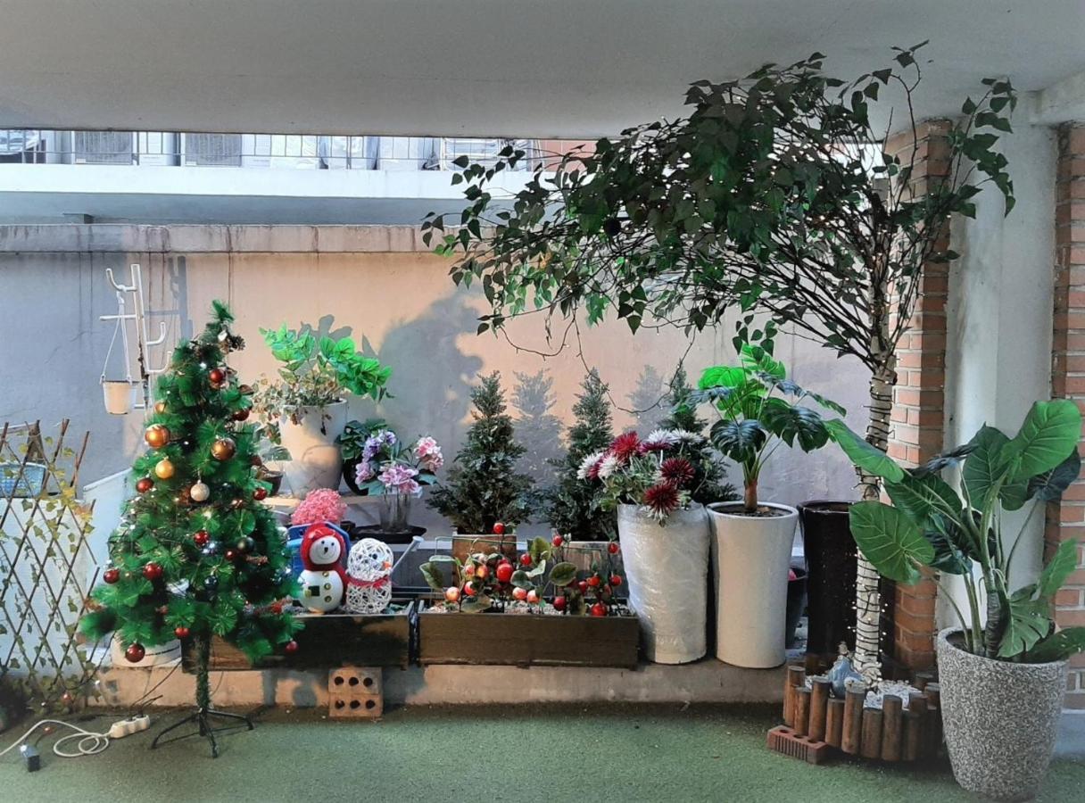 The Blossom Yeonnam Guesthouse Сеул Екстериор снимка