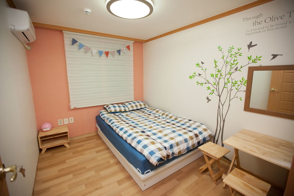 The Blossom Yeonnam Guesthouse Сеул Екстериор снимка