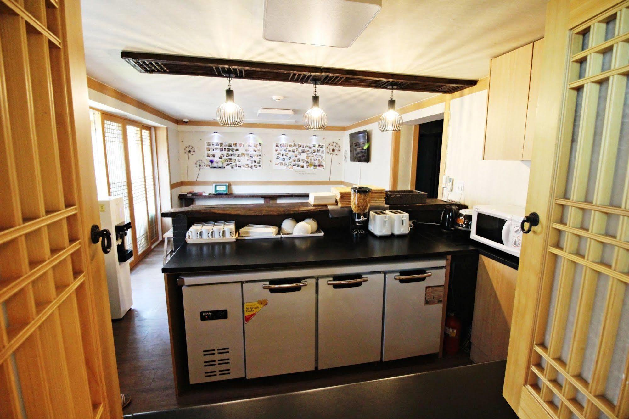 The Blossom Yeonnam Guesthouse Сеул Екстериор снимка