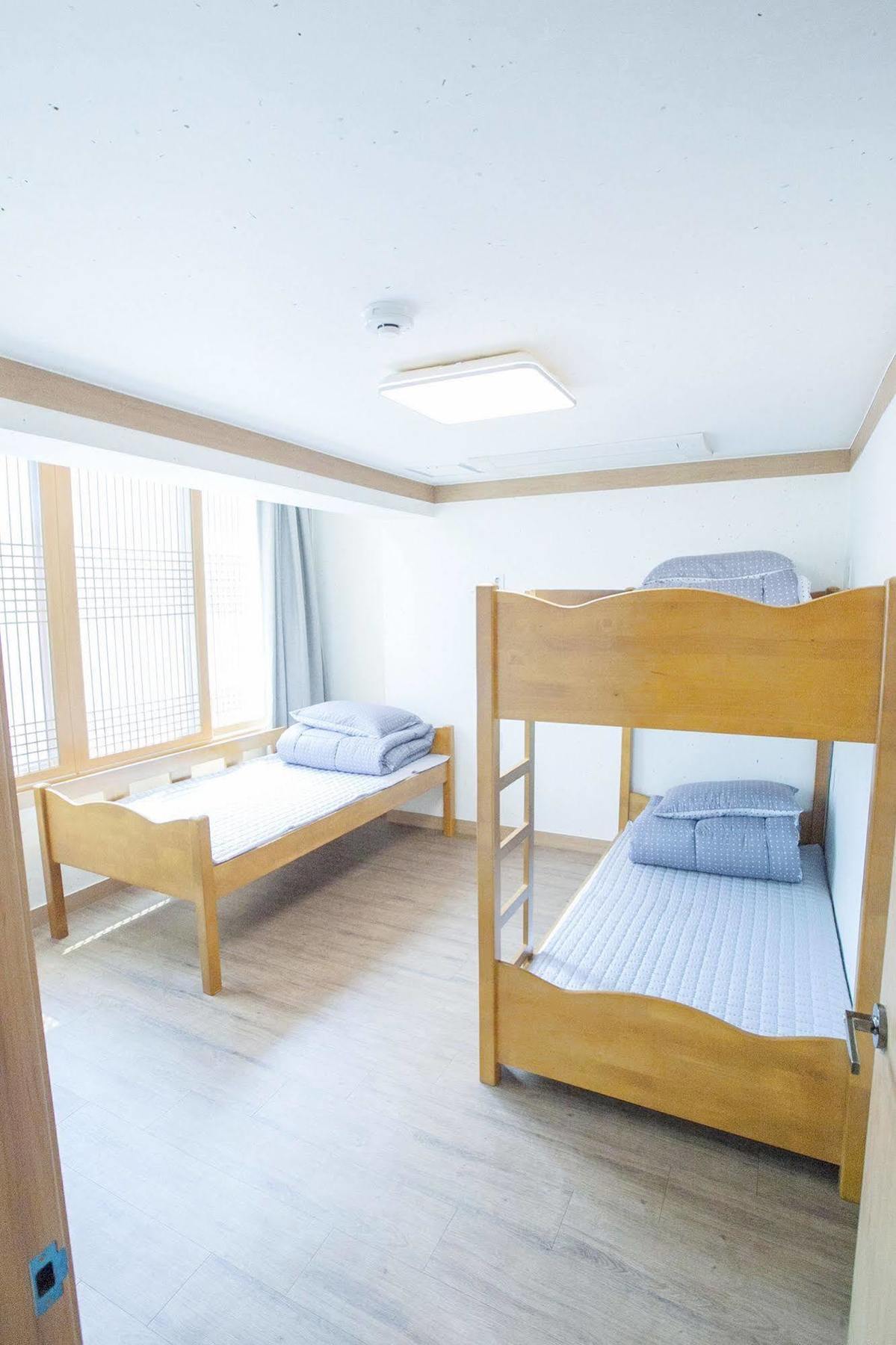 The Blossom Yeonnam Guesthouse Сеул Екстериор снимка