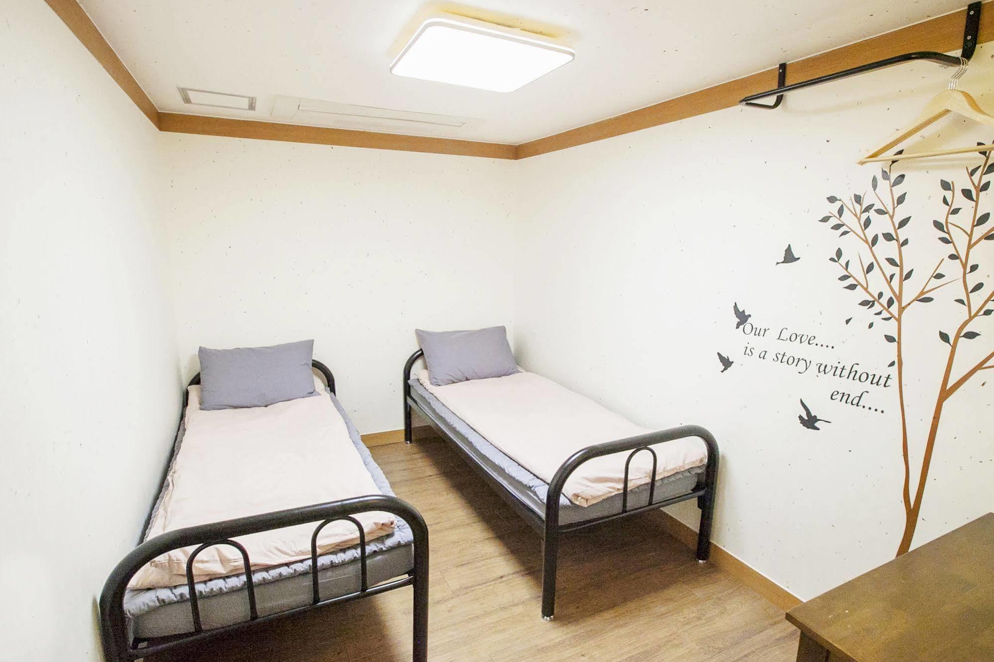 The Blossom Yeonnam Guesthouse Сеул Екстериор снимка